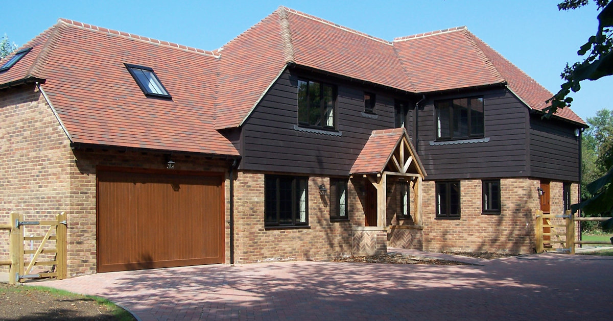 Detached dwelling taking inspiration from Kent farmhouses.   Design:  Peter Jackson